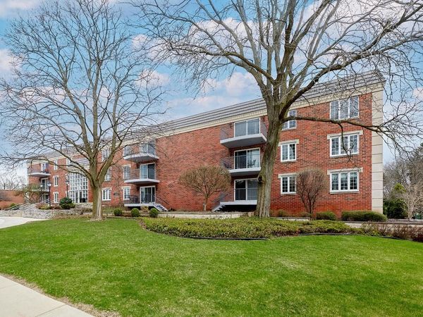 13335 Watertown Plank ROAD, Unit 303, Elm Grove, WI 53122