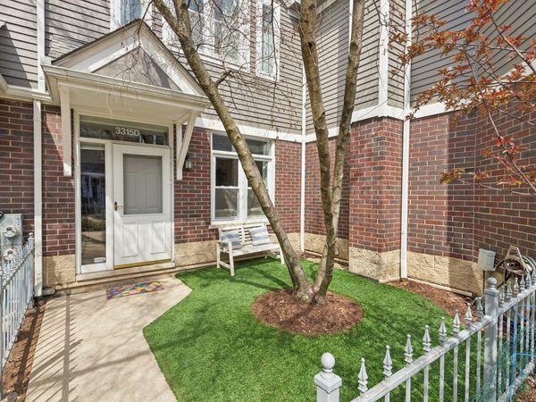 3315 N Racine Avenue , Unit D, Chicago, IL 60657