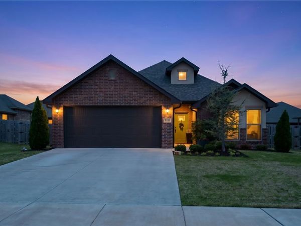 5520 Clear Springs Avenue , Springdale, AR 72762