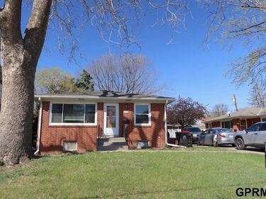 835-837 S 40th Street, Lincoln, NE 68510