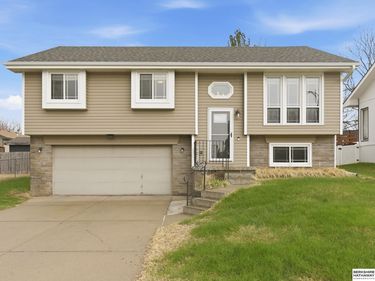 6213 N 80th Street , Omaha, NE 68134