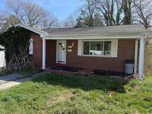 521 Orchard  Ave, BECKLEY, WV 25801