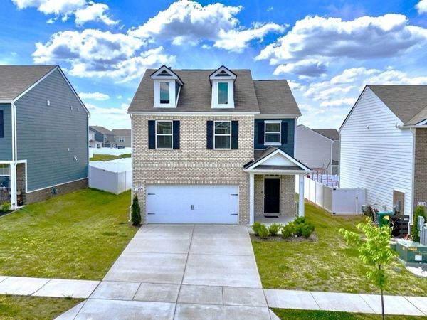 7206 Golden Way, White House, TN 37188