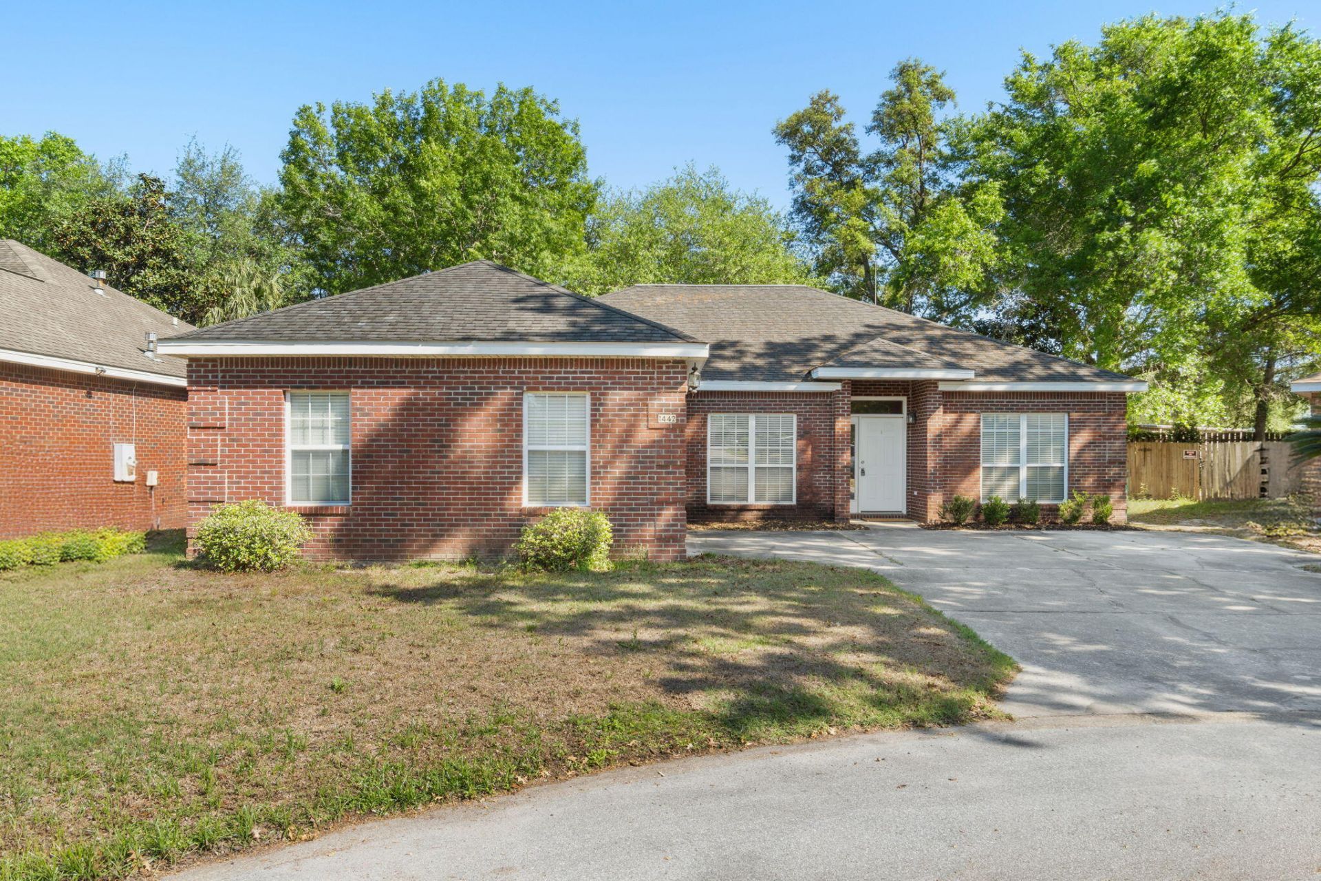 1442 The Crossings, Niceville, FL 32578 Main Photo