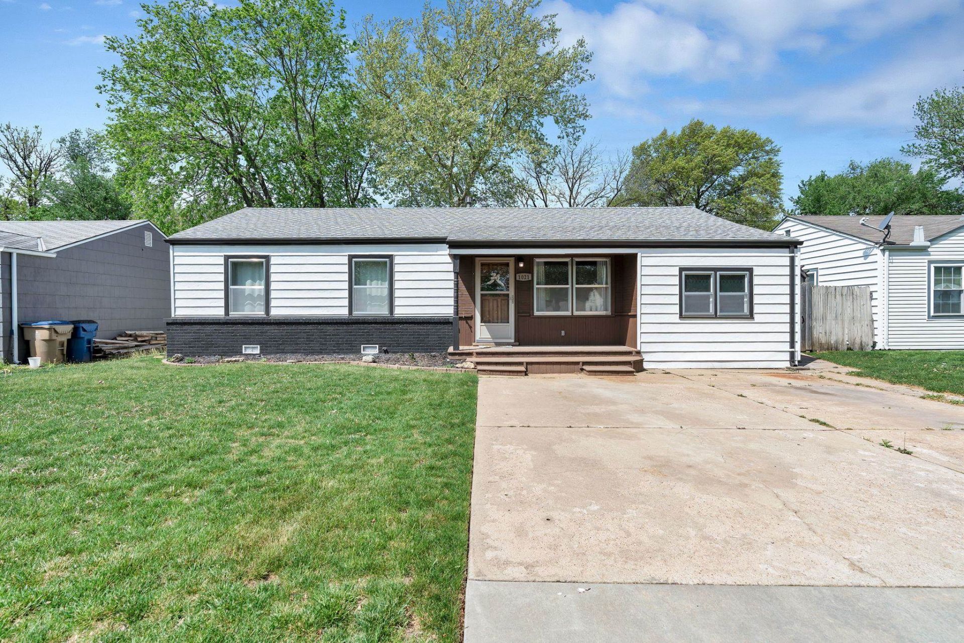 1021 N Kokomo Ave, Derby, KS 67037 Main Photo