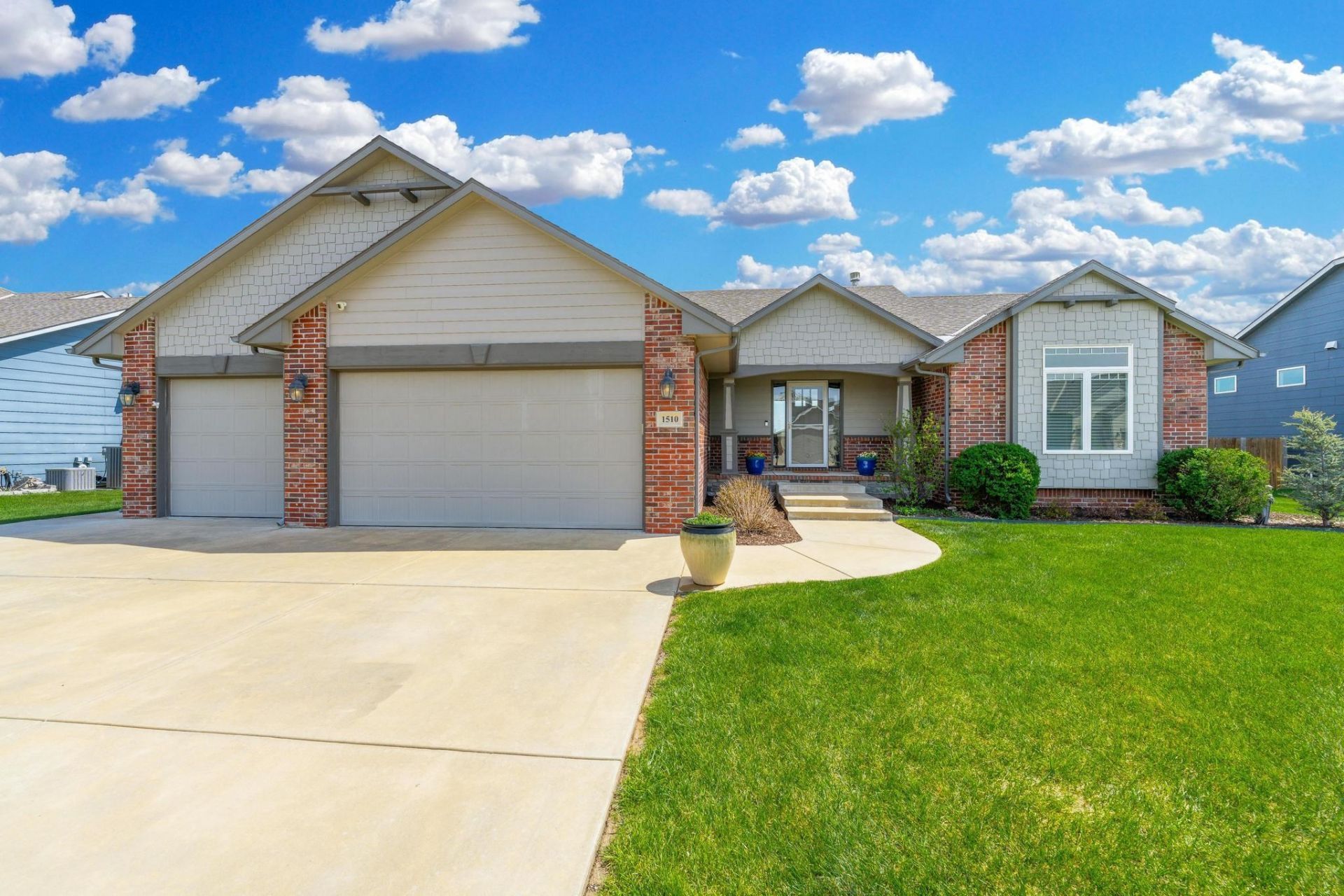 1510 N Blackstone St, Wichita, KS 67235 Main Photo