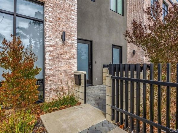 756 W 19th Street, Unit B, Costa Mesa, CA 92627