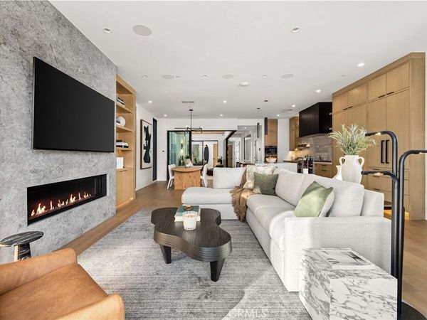 412 Heliotrope, Corona Del Mar, CA 92625