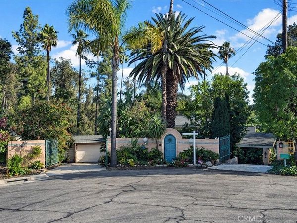 15 La Crescenta Drive, Camarillo, CA 93010