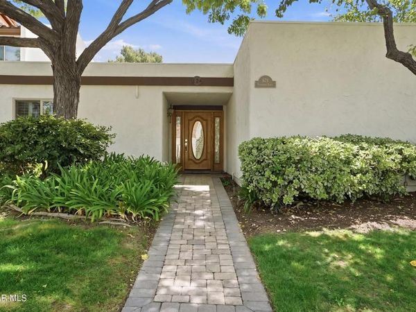 624 Woodlawn Drive, Thousand Oaks, CA 91360