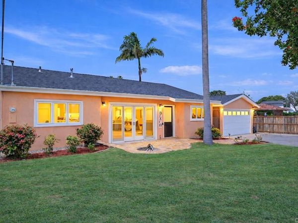 637 N Rios Avenue, Solana Beach, CA 92075
