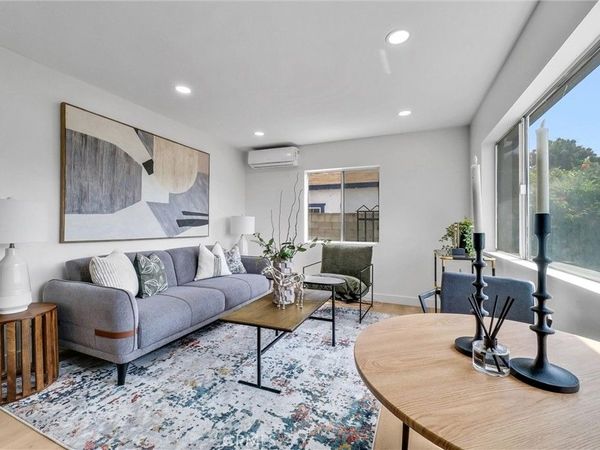 2305 Sesmas Street, Duarte, CA 91010