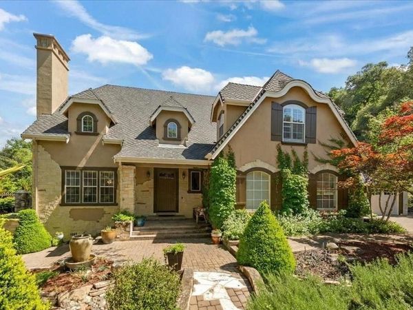 1880 Hollyhock Lane, Gilroy, CA 95020