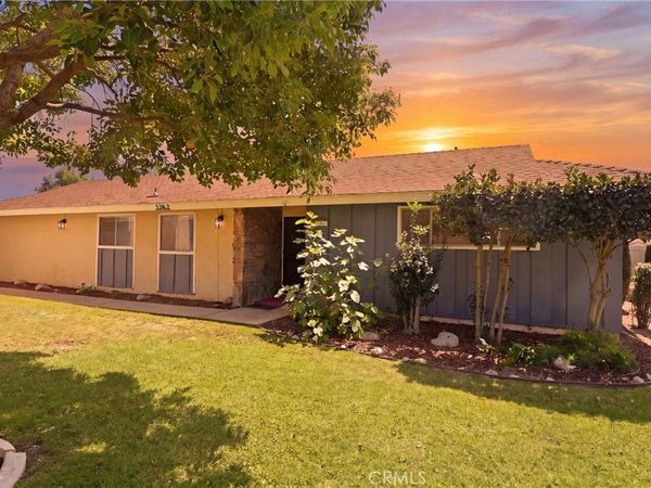 2652 College, La Verne, CA 91750