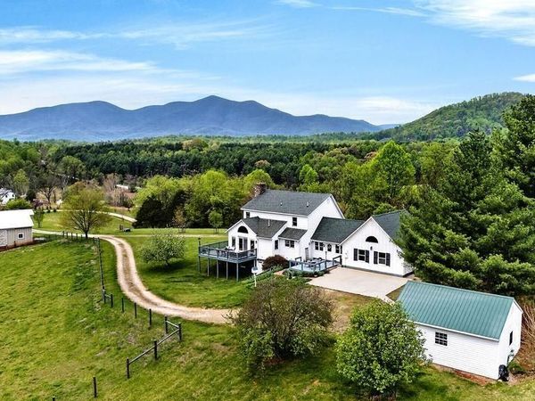 10808 PATRICK HENRY HWY , Roseland, VA 22967