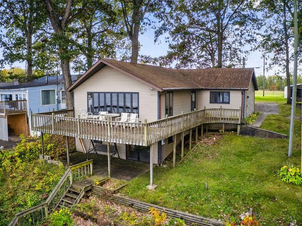 48168 70th Avenue, Decatur, MI 49045