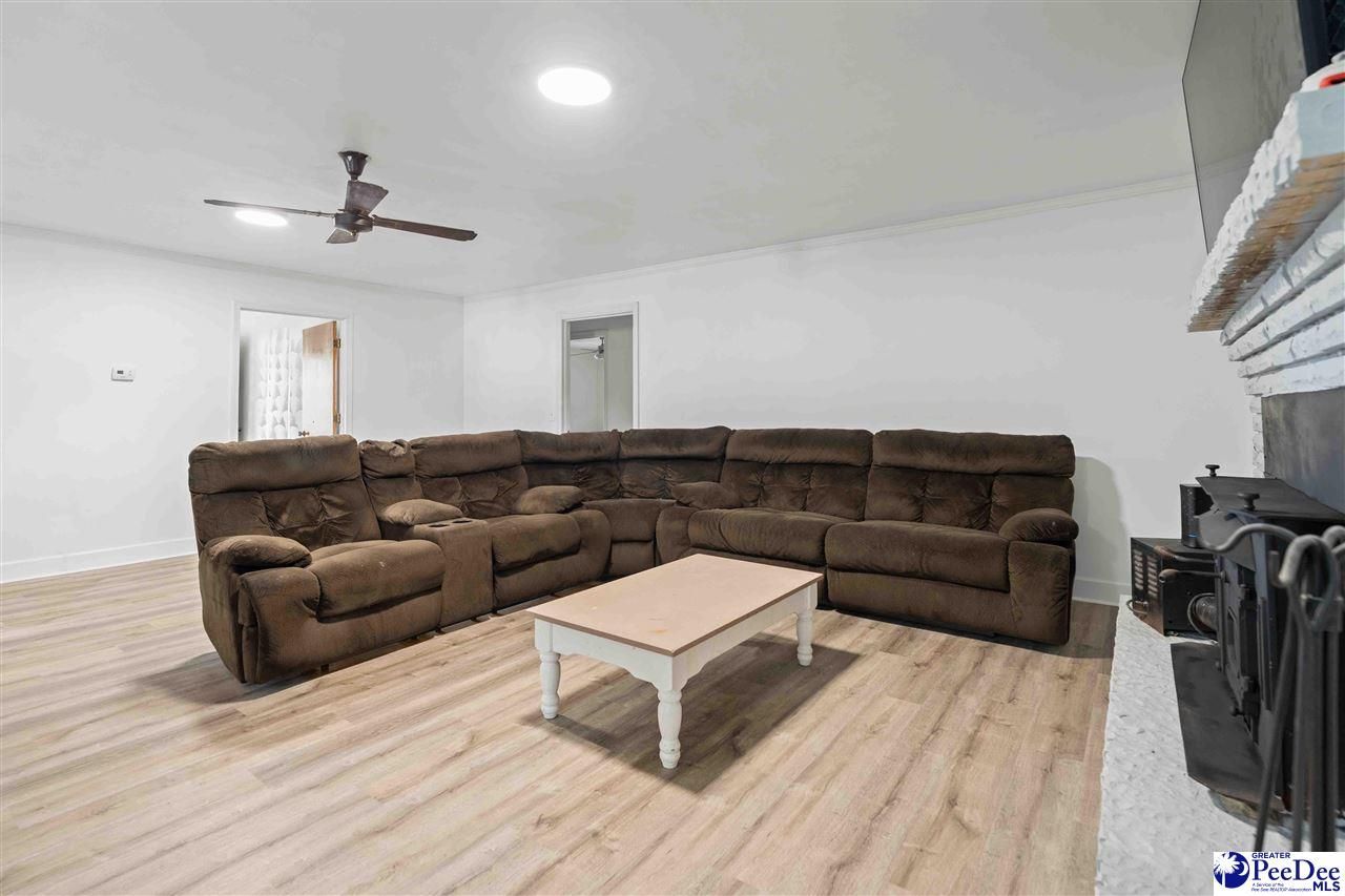 1620 Lamar Hwy Photo 11