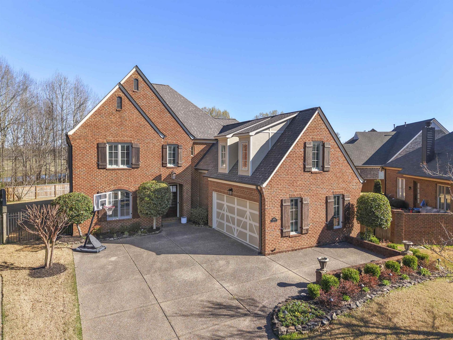 1620 TARTAN LN Collierville, TN 38017