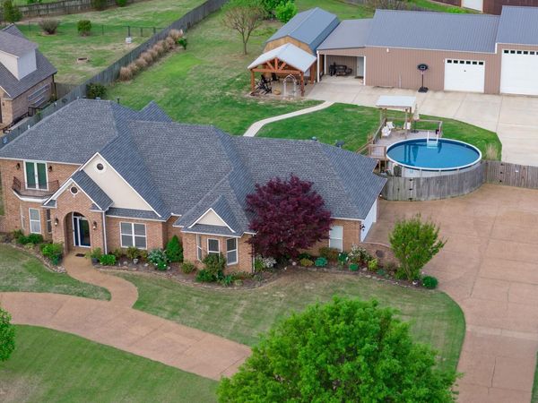 1233 DAWSON RD, Brighton, TN 38011