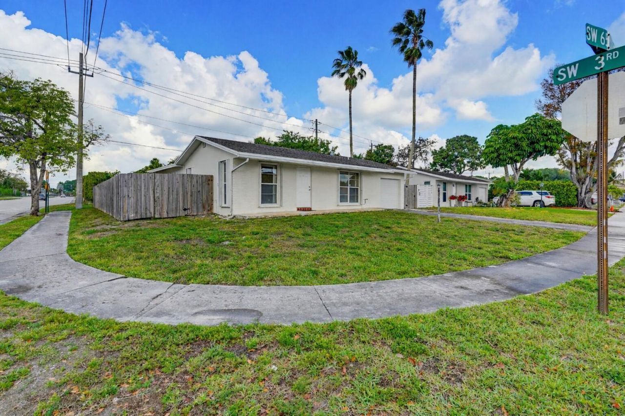 22229 SW 65th Terrace, Boca Raton, FL 33428 Photo