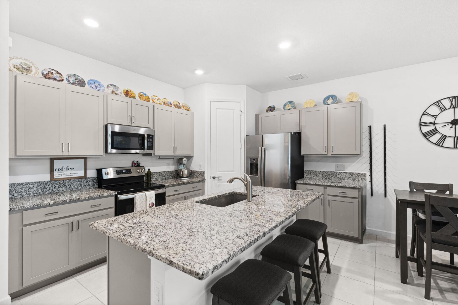 1004 Sweet Briar Lane, Riviera Beach, FL 33410 Photo