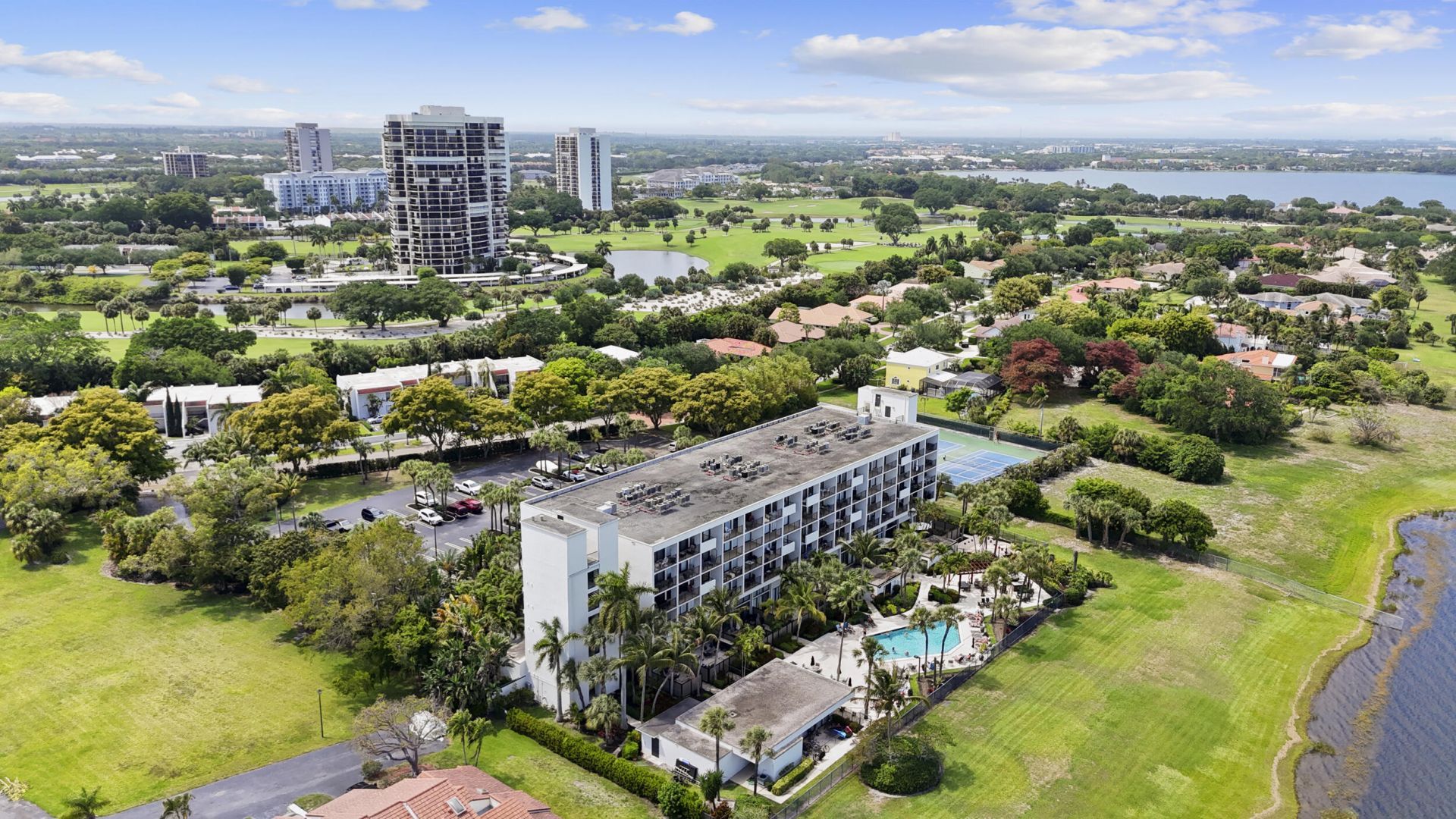 1830 Embassy Drive, Unit 122, West Palm Beach, FL 33401 Photo