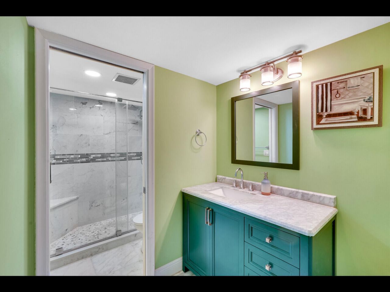 2400 Presidential Way, Unit 401, West Palm Beach, FL 33401 Photo