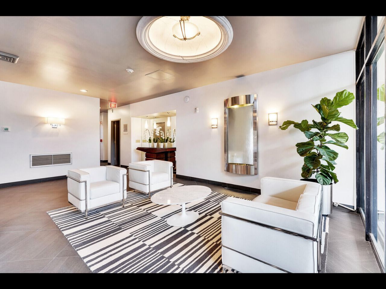 2400 Presidential Way, Unit 401, West Palm Beach, FL 33401 Photo