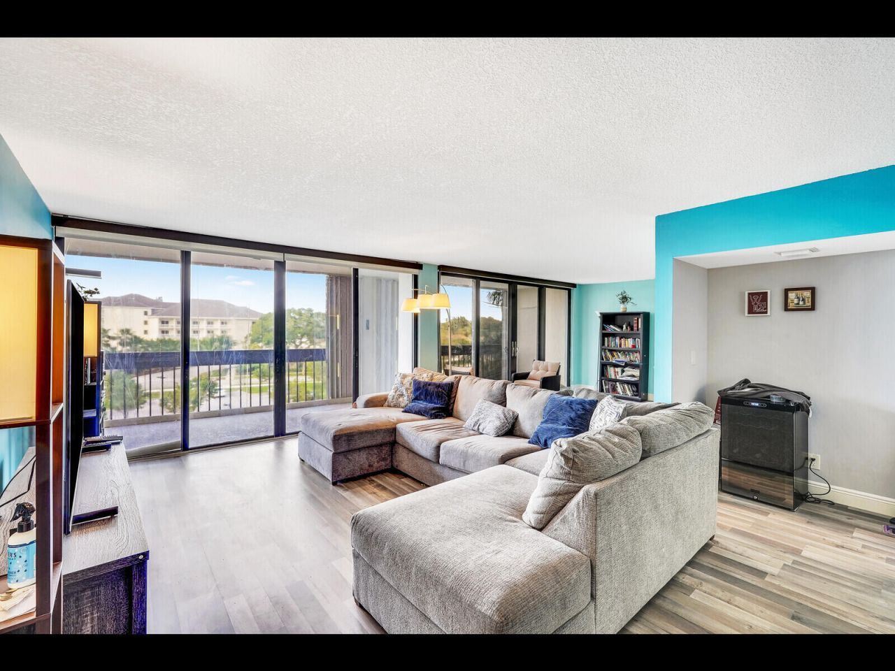 2400 Presidential Way, Unit 401, West Palm Beach, FL 33401 Photo