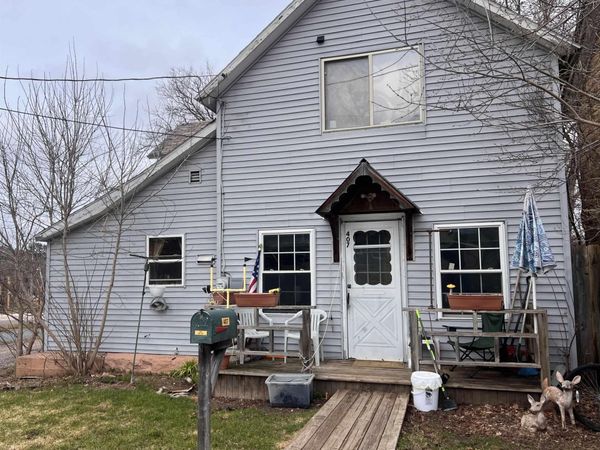 407 5th Street, Iron Mountain, MI 49801