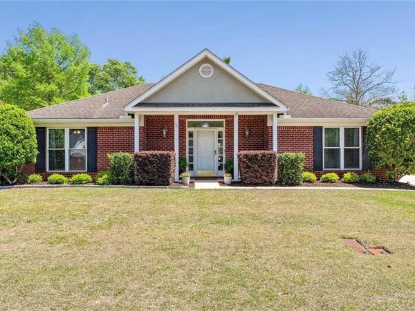 1205 Colonial Hills Drive , Mobile, AL 36695