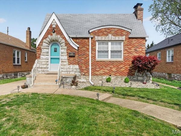 705 Bellavilla Drive, Bella Villa, MO 63125