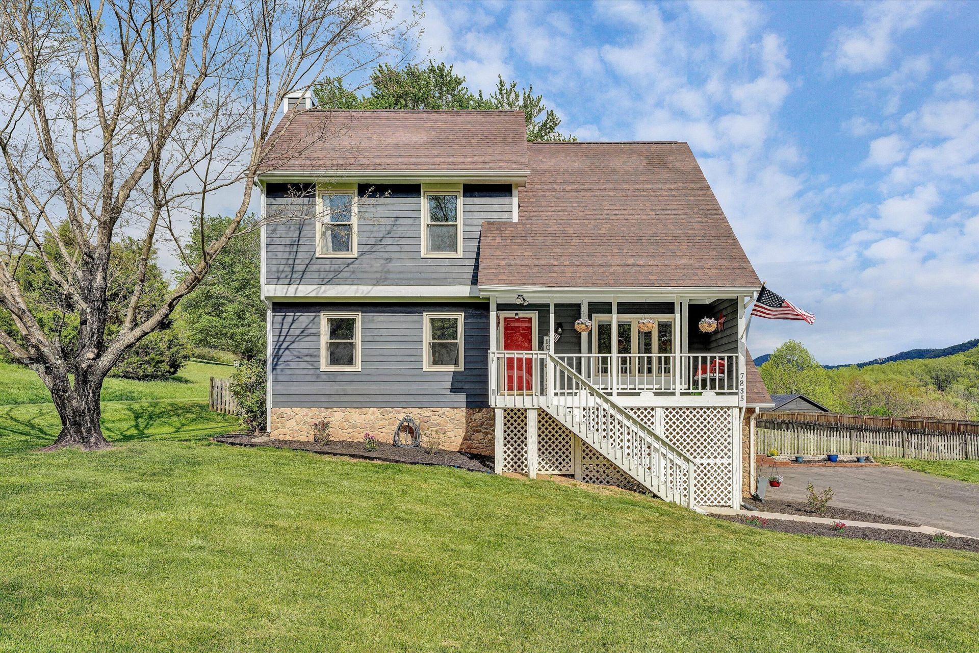 7835 Forest Edge Dr , Roanoke, VA 24018 Main Photo