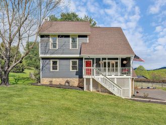 7835 Forest Edge DR Roanoke, VA 24018