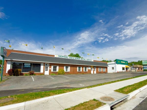 6704 Williamson RD, Roanoke, VA 24019