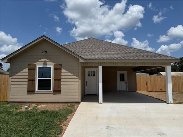 907 TEXAS Avenue, Alexandria, LA 71301