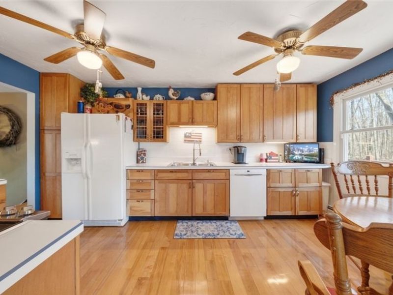 9690 Kinsman Road, Novelty, OH 44072 Photo 13