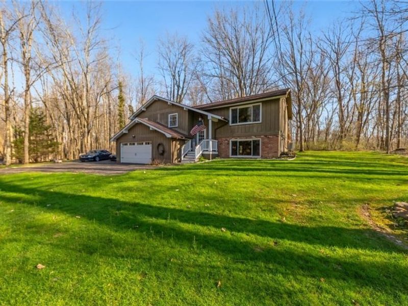 9690 Kinsman Road, Novelty, OH 44072 Photo 2