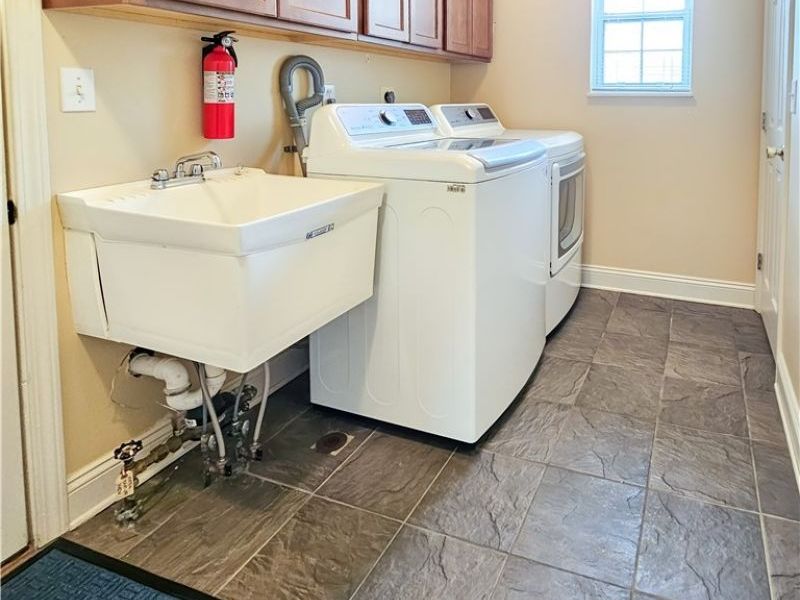 8633 Redtail Court, Macedonia, OH 44056 Photo 14