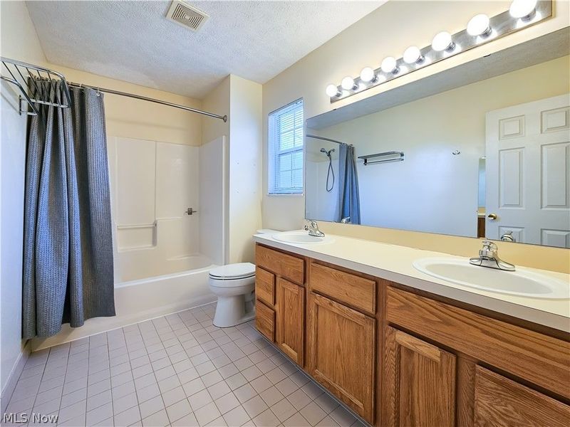 8633 Redtail Court, Macedonia, OH 44056 Photo 18