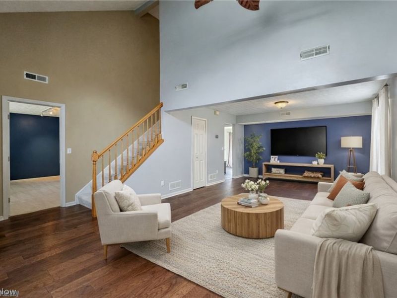 8633 Redtail Court, Macedonia, OH 44056 Photo 4