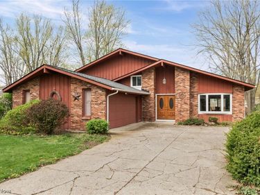 6512 Miller Drive, North Ridgeville, OH 44039
