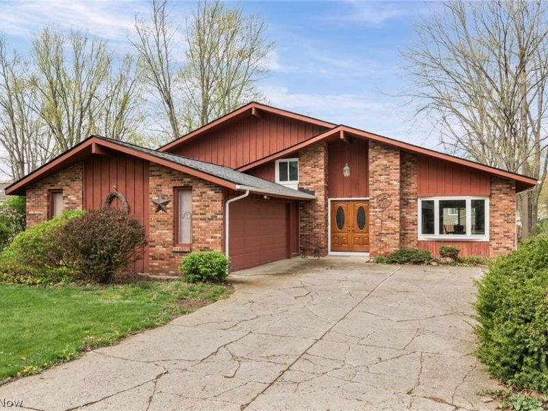 6512 Miller Drive, North Ridgeville, OH 44039 Photo 1