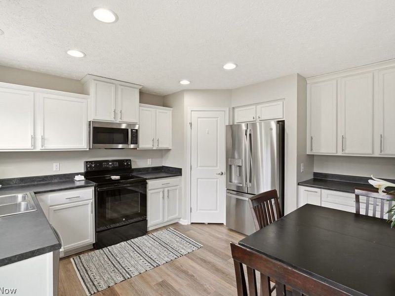 6562 Wisteria Lane, Medina, OH 44256 Photo 9