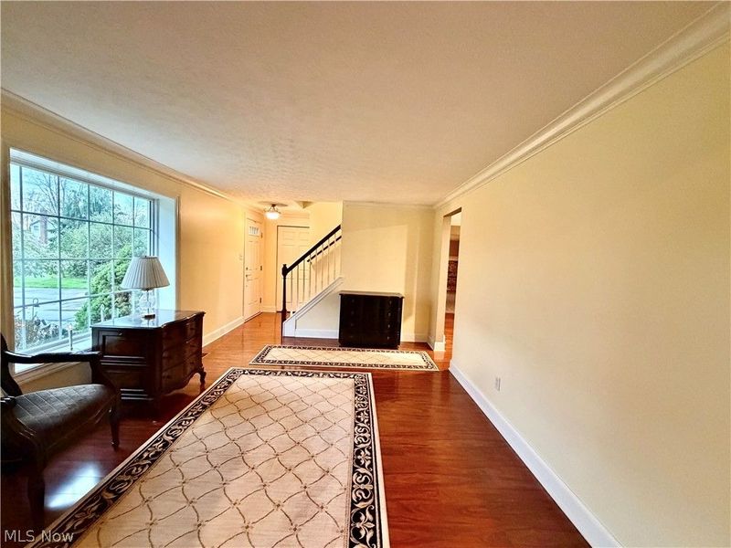 243 Greenbriar Drive, Cortland, OH 44410 Photo 15