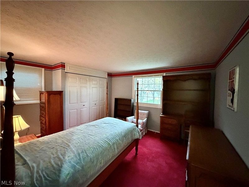 243 Greenbriar Drive, Cortland, OH 44410 Photo 25