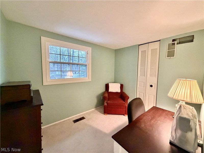 243 Greenbriar Drive, Cortland, OH 44410 Photo 26