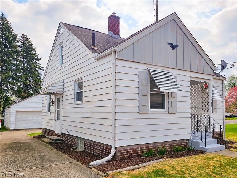 1146 Arlington Avenue SW, Canton, OH 44706 Photo 1