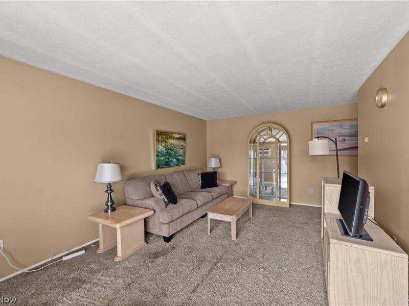 20312 Lorain Road, Fairview Park, OH 44126 Photo 10