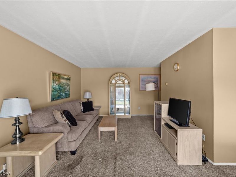 20312 Lorain Road, Fairview Park, OH 44126 Photo 11